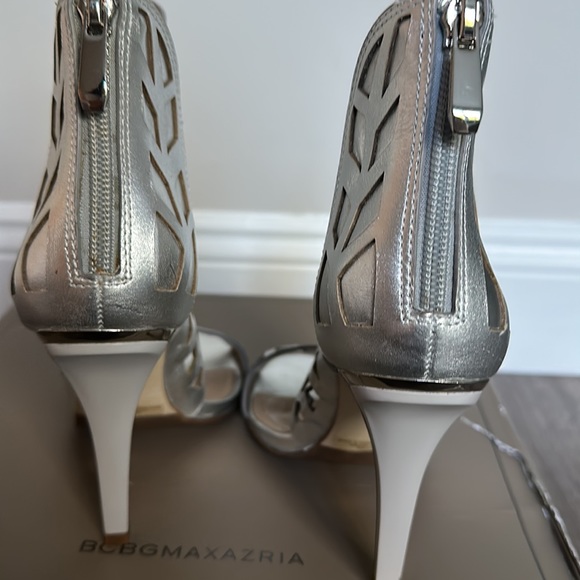 BCBG Maven High-Heel Laser-Cut,  SIZE 7, “NEW” - Picture 5 of 7